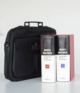 Diccionario uso español + Maleta Gredos de regalo