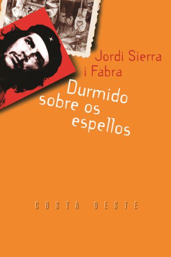 DURMIDO SOBRE OS ESPELLOS