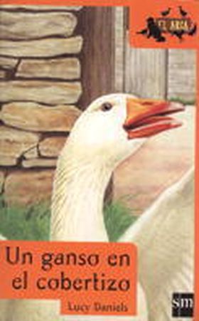 UN GANSO EN EL COBERTIZO