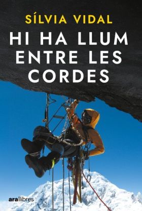 Hi ha llum entre les cordes