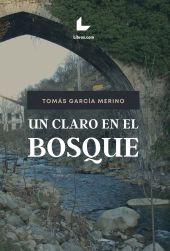 UN CLARO EN EL BOSQUE