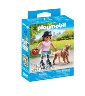 PATINADORA CON RETRIEVER PLAYMOBIL