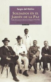 SOLDADOS EN EL JARDIN DE LA PAZ