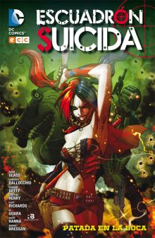 ESCUADRON SUICIDA: PATADA EN LA BOCA