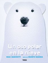 Un oso polar en la nieve